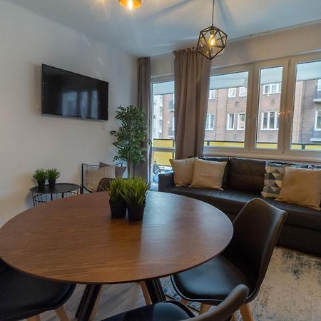 Standard Apartment By Hi5 - Madach Budapest Luaran gambar