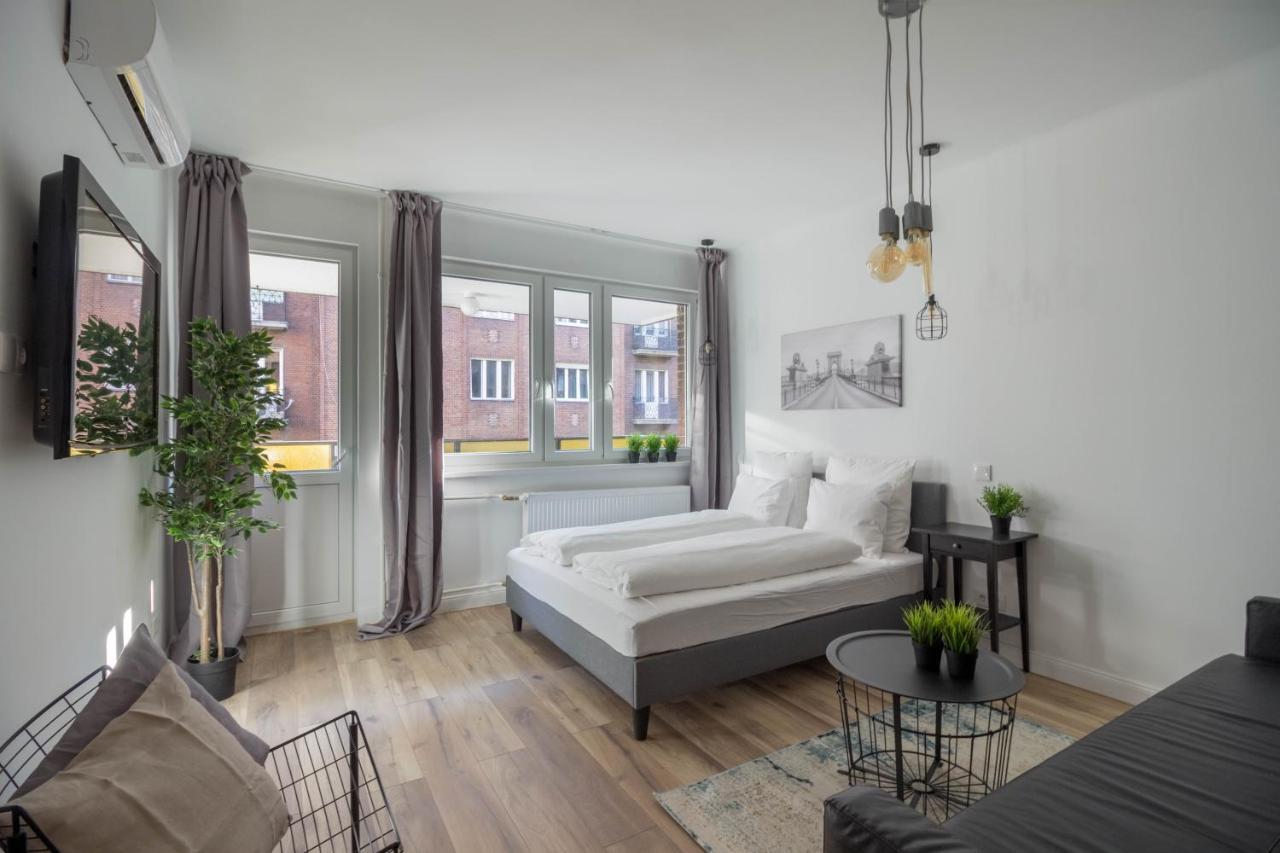 Standard Apartment By Hi5 - Madach Budapest Luaran gambar